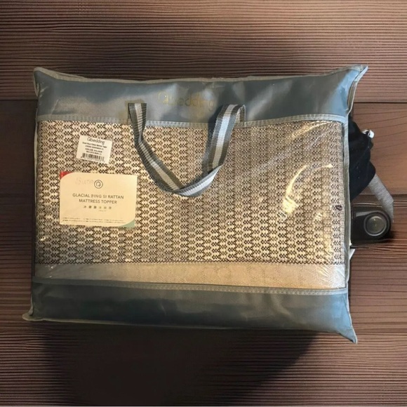 Qbedding Rattan Cooling Summer Sleeping Pad Mattress Topper Queen - Picture 3 of 6